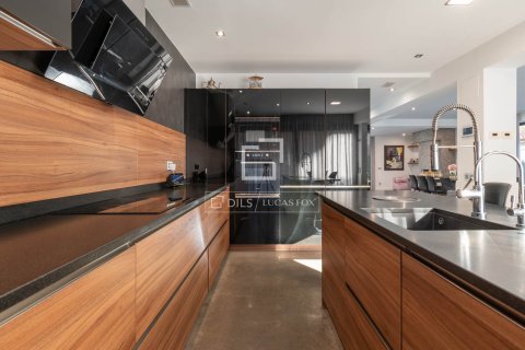 5 chambres villa à vendre à Castelldefels, Barcelona, Catalonia, Spain № 4388 - photo 14