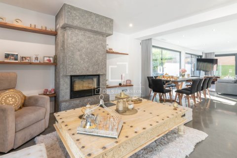 5 chambres villa à vendre à Castelldefels, Barcelona, Catalonia, Spain № 4388 - photo 9