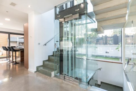 5 chambres villa à vendre à Castelldefels, Barcelona, Catalonia, Spain № 4388 - photo 12