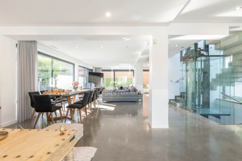 5 chambres villa à vendre à Castelldefels, Barcelona, Catalonia, Spain № 4388 - photo 8