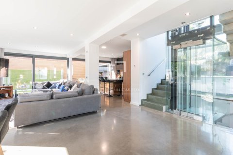 5 chambres villa à vendre à Castelldefels, Barcelona, Catalonia, Spain № 4388 - photo 7