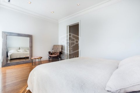 4 bedrooms apartment for sale in Barcelona, Catalonia, Spain № 7596 - photo 14