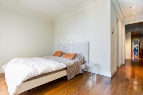 4 bedrooms apartment for sale in Barcelona, Catalonia, Spain № 7596 - photo 15