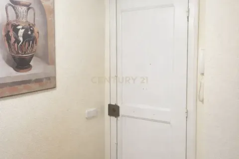 2 bedrooms apartment for sale in Barcelona, Catalonia, Spain № 7599 - photo 18
