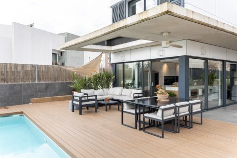 Сasa de 5 dormitorios en venta en Sant Cugat del Vallès, Barcelona, Cataluña, Spain № 1433 - foto 19