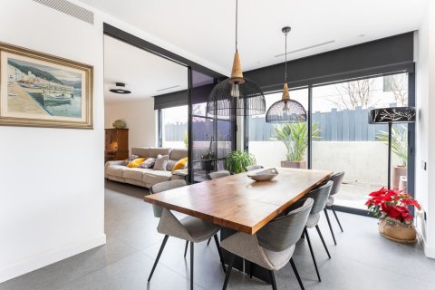 Дом с 5 спальнями в Сан-Кугат-дель-Вальесе, Барселона, Каталония, Испания № 1433