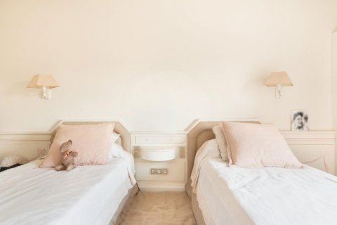 Купить дом в Сан-Кугат-дель-Вальес, Испания с 7 комнат, № 1432 - фото 24