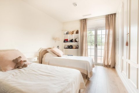 Купить дом в Сан-Кугат-дель-Вальес, Испания с 7 комнат, № 1432 - фото 25