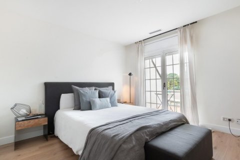 Купить дом в Сан-Кугат-дель-Вальес, Испания с 7 комнат, № 1432 - фото 22