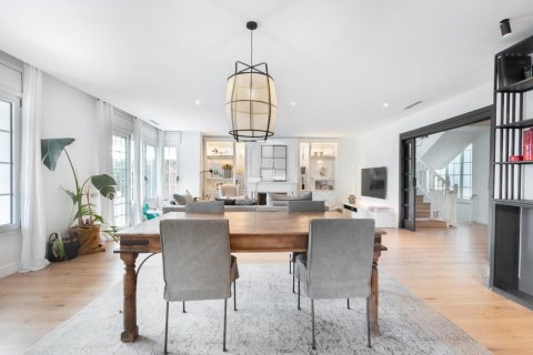 Купить дом в Сан-Кугат-дель-Вальес, Испания с 7 комнат, № 1432 - фото 4