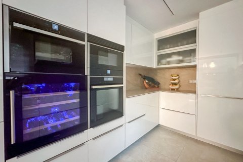 Купить дом в Сан-Кугат-дель-Вальес, Испания с 5 комнат, № 1434 - фото 13