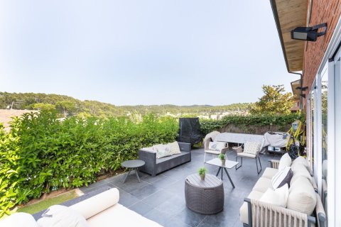 Купить дом в Сан-Кугат-дель-Вальес, Испания с 7 комнат, № 1431 - фото 3