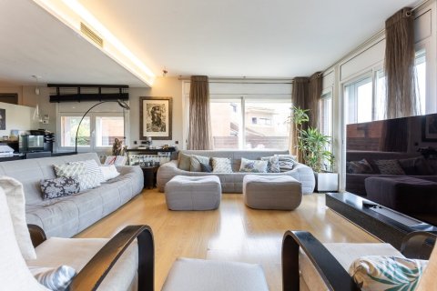 Купить дом в Сан-Кугат-дель-Вальес, Испания с 7 комнат, № 1431 - фото 9