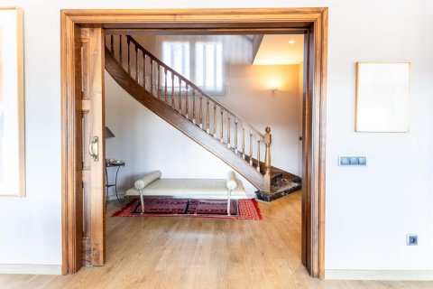 Сasa de 6 dormitorios en venta en Sant Cugat del Vallès, Barcelona, Cataluña, Spain № 1435 - foto 9