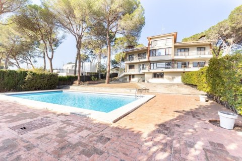 Сasa de 6 dormitorios en venta en Sant Cugat del Vallès, Barcelona, Cataluña, Spain № 1435 - foto 26