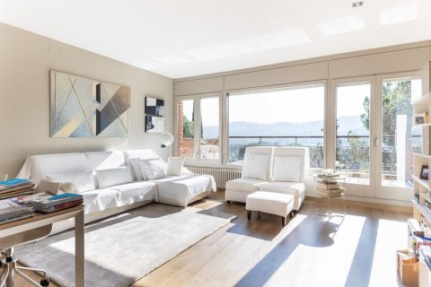 Сasa de 6 dormitorios en venta en Sant Cugat del Vallès, Barcelona, Cataluña, Spain № 1435 - foto 23