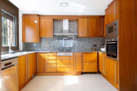 4 bedrooms villa for sale in Sant Vicenc De Montalt, Barcelona, Catalonia, Spain № 6416 - photo 10