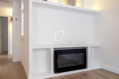 2 bedrooms apartment for sale in Barcelona, Catalonia, Spain № 6411 - photo 5