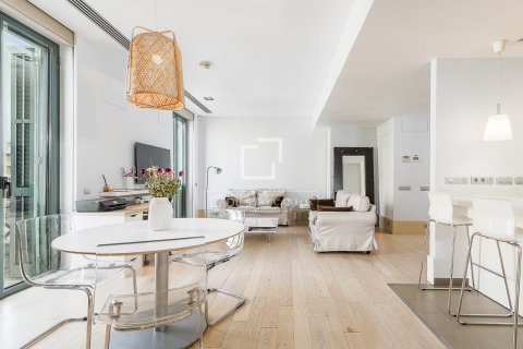 2 chambres apartment à vendre à Barcelona, Catalonia, Spain № 6412 - photo 4