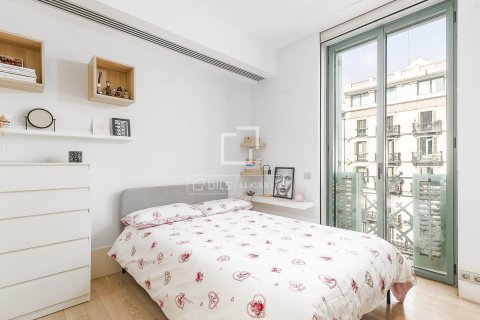 2 chambres apartment à vendre à Barcelona, Catalonia, Spain № 6412 - photo 23