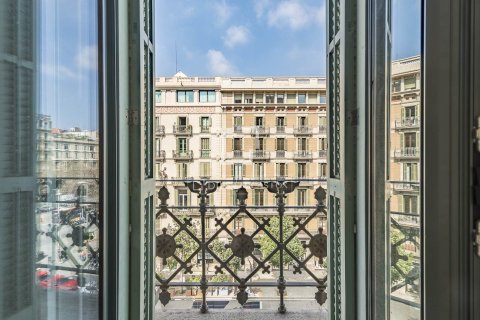 2 chambres apartment à vendre à Barcelona, Catalonia, Spain № 6412 - photo 3