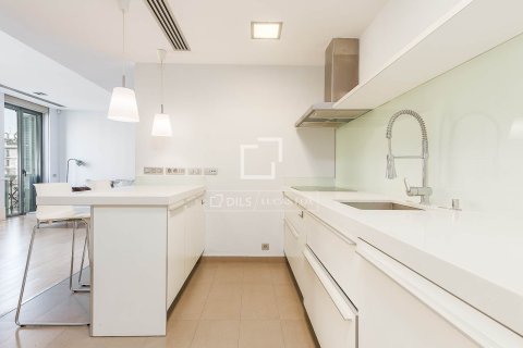 2 chambres apartment à vendre à Barcelona, Catalonia, Spain № 6412 - photo 11