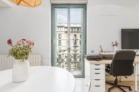 2 chambres apartment à vendre à Barcelona, Catalonia, Spain № 6412 - photo 13