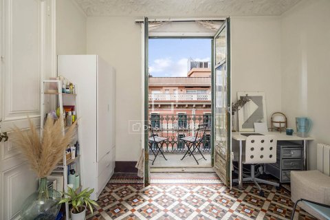 5 bedrooms apartment for sale in Barcelona, Catalonia, Spain № 6414 - photo 6