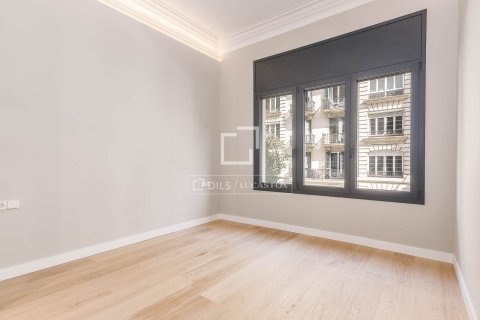 5 bedrooms apartment for sale in Barcelona, Catalonia, Spain № 6413 - photo 27