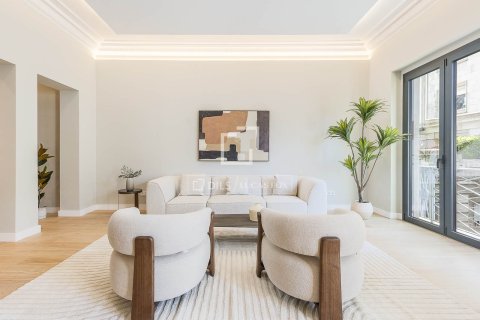 5 bedrooms apartment for sale in Barcelona, Catalonia, Spain № 6413 - photo 9