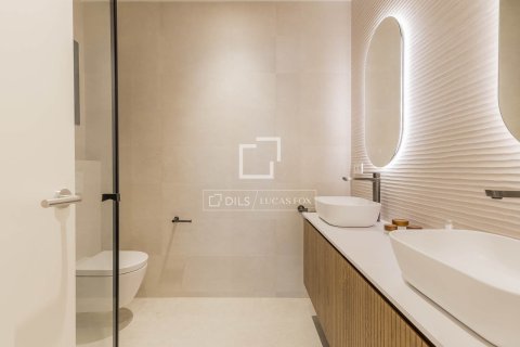 5 bedrooms apartment for sale in Barcelona, Catalonia, Spain № 6413 - photo 22