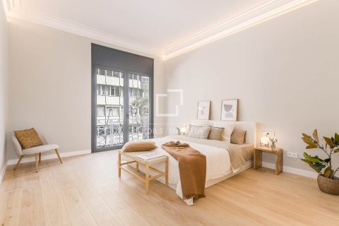 5 bedrooms apartment for sale in Barcelona, Catalonia, Spain № 6413 - photo 17