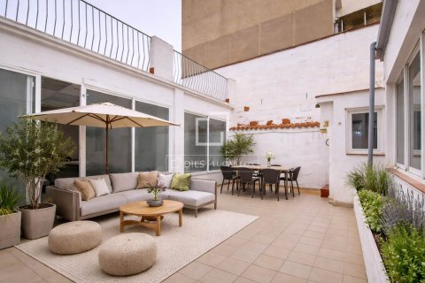 4 bedrooms villa for sale in Vilanova i la Geltru, Barcelona, Catalonia, Spain № 6415 - photo 3