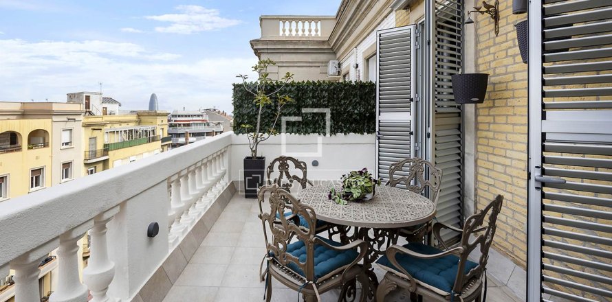 1 bedroom apartment for sale in Barcelona, Catalonia, Spain № 6410