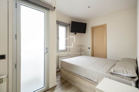 1 bedroom apartment for sale in Barcelona, Catalonia, Spain № 6410 - photo 16