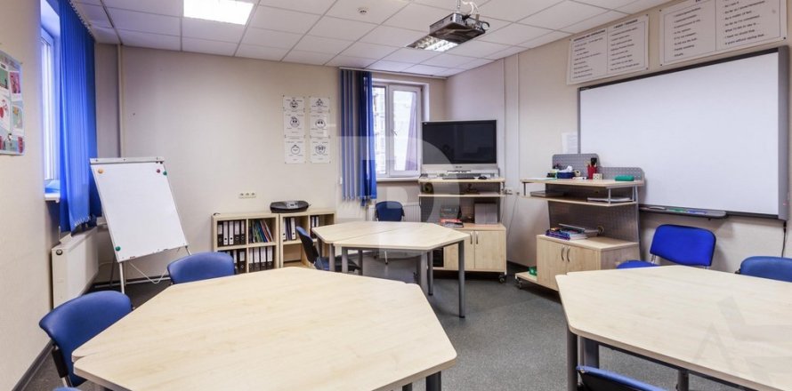 Коммерческая недвижимость 1200м² в Барселоне, Каталония, Испания № 4576