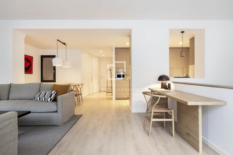 Снять в аренду квартиру в Барселона, Испания с 3 спальни, 238м², № 6361 - фото 4