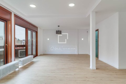 4 bedrooms apartment for rent in Barcelona, Catalonia, Spain № 6364 - photo 5