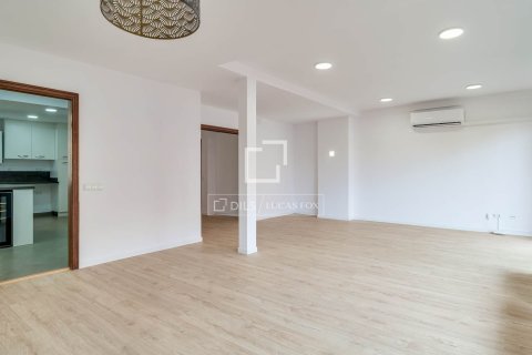 4 bedrooms apartment for rent in Barcelona, Catalonia, Spain № 6364 - photo 6