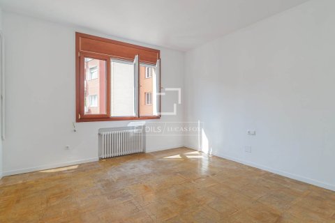 4 bedrooms apartment for rent in Barcelona, Catalonia, Spain № 6364 - photo 22