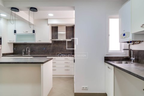 4 bedrooms apartment for rent in Barcelona, Catalonia, Spain № 6364 - photo 14