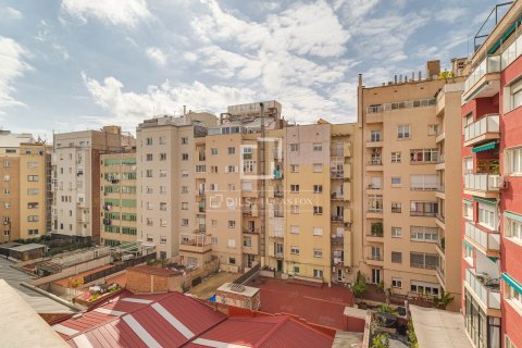 4 bedrooms apartment for rent in Barcelona, Catalonia, Spain № 6364 - photo 21