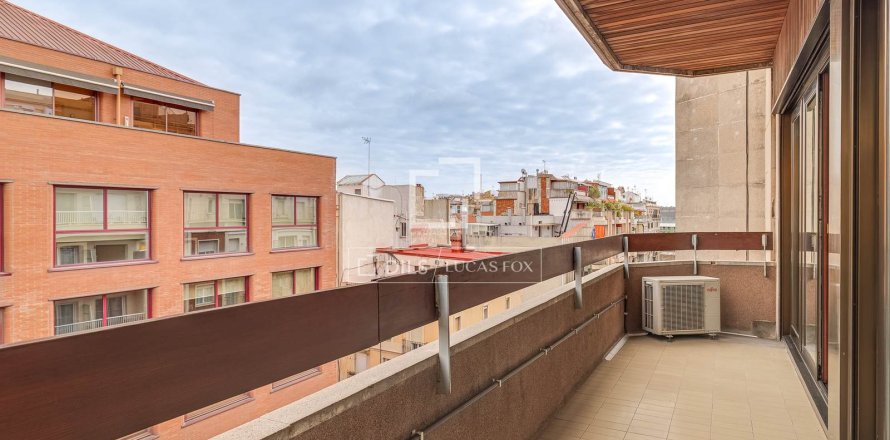 4 bedrooms apartment for rent in Barcelona, Catalonia, Spain № 6364