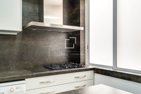 4 bedrooms apartment for rent in Barcelona, Catalonia, Spain № 6364 - photo 13