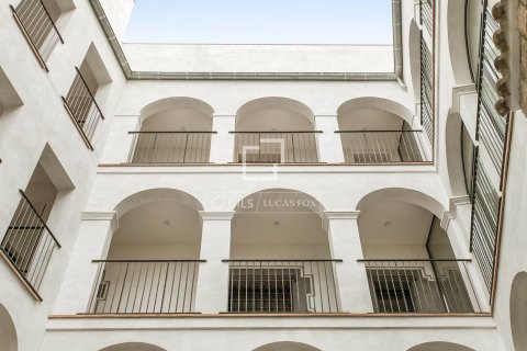 Снять в аренду квартиру в Барселона, Испания с 2 спальни, 72м², № 6362 - фото 28