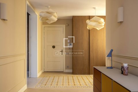 3 chambres apartment à louer à Barcelona, Catalonia, Spain № 6363 - photo 3