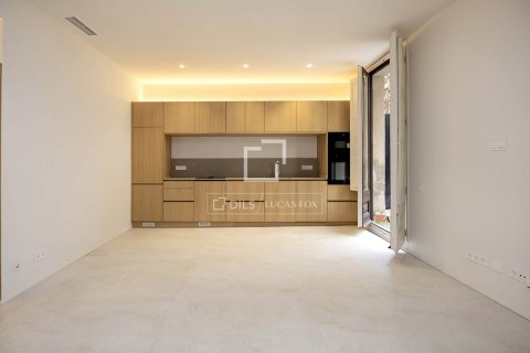 3 bedrooms apartment for sale in Barcelona, Catalonia, Spain № 6367 - photo 2