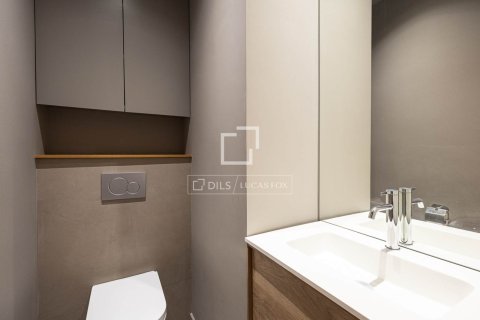 3 bedrooms apartment for sale in Barcelona, Catalonia, Spain № 7255 - photo 12