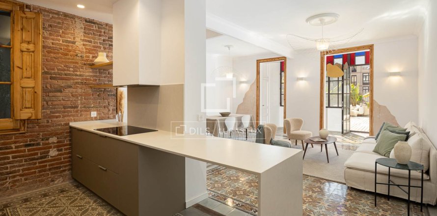 3 bedrooms apartment for sale in Barcelona, Catalonia, Spain № 7255