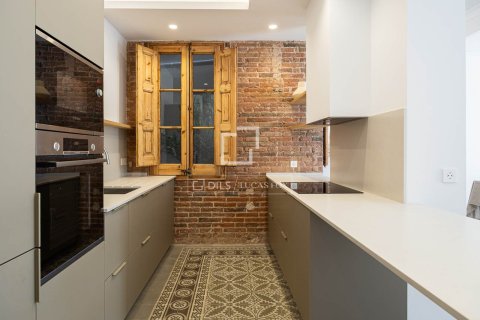 3 bedrooms apartment for sale in Barcelona, Catalonia, Spain № 7255 - photo 18